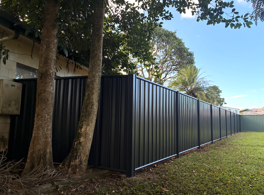 Premium timber and Colorbond fence built by BJ Works in Cairns